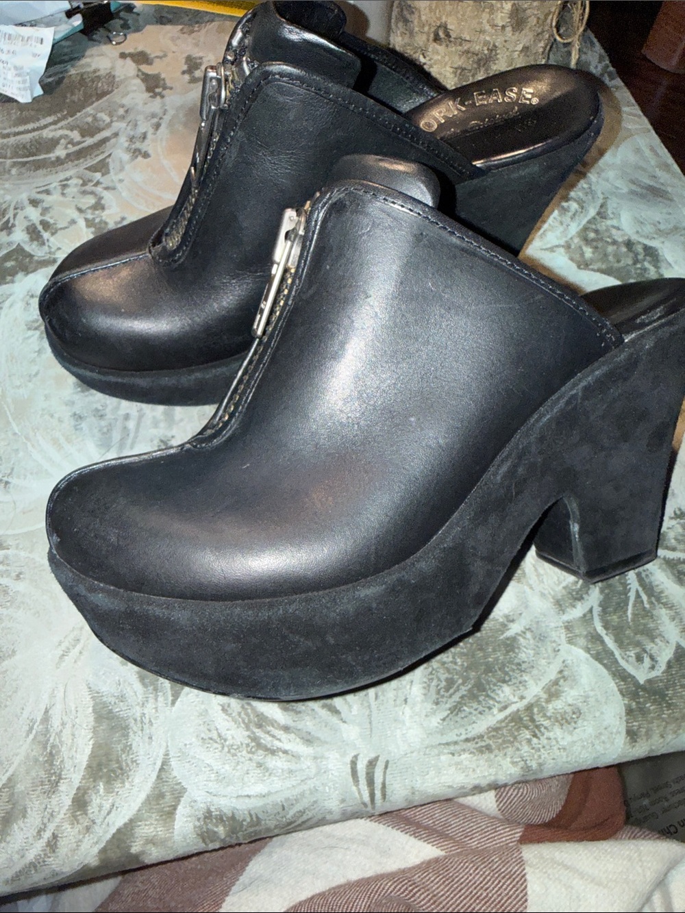 Kork-Ease Black Leather Zip-Front Women's Clogs size 7